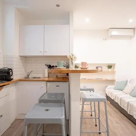 Sublime 5 Mins A Pied Du Palais Des Festivals By Halldis *